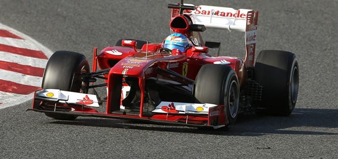 El español, durante los entrenamientos de pretemporada que se celebran en el Circuit de Catalunya.