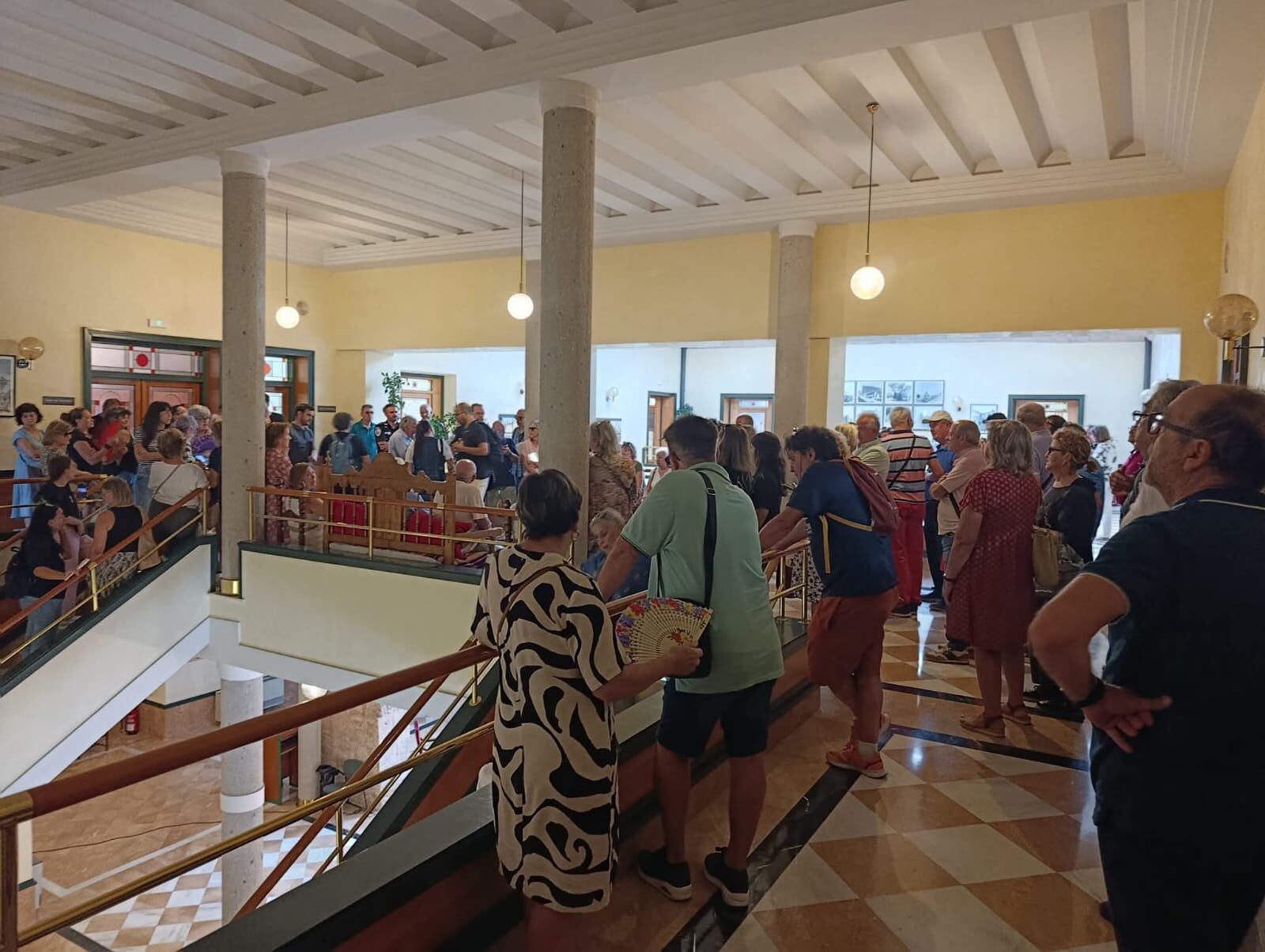 Los vecinos y vecinas de Villarrobledo consiguen paralizar la legalización de la compostera