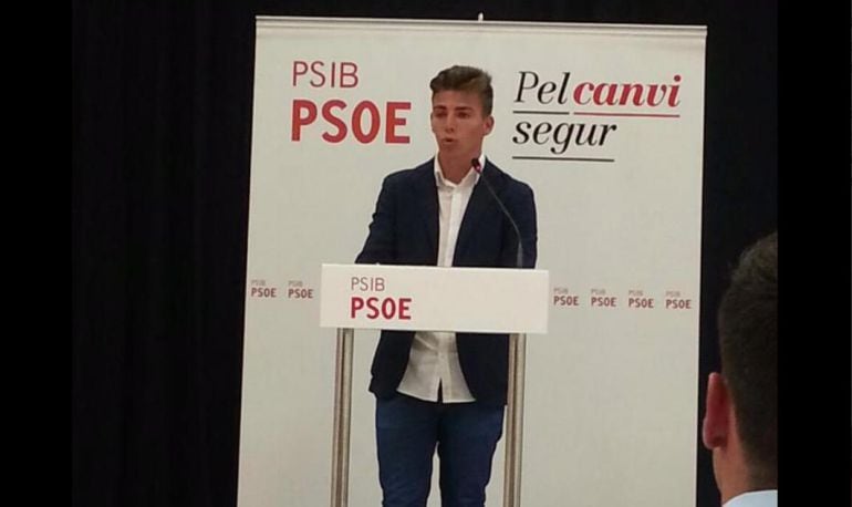 Jordan Thomas en un acto del PSOE de Baleares.