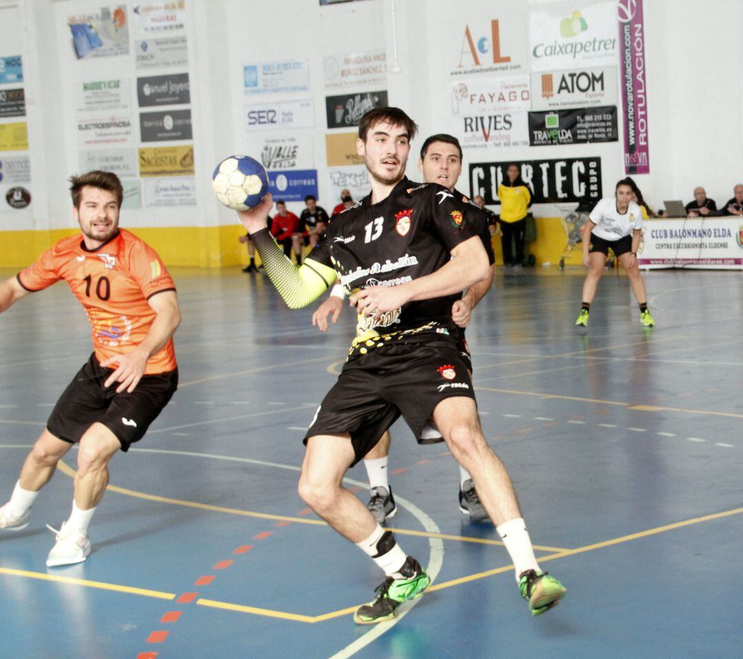 Germán Bastán pone rumbo al Hispanitas Bm. Petrer junto con Dani Llamas