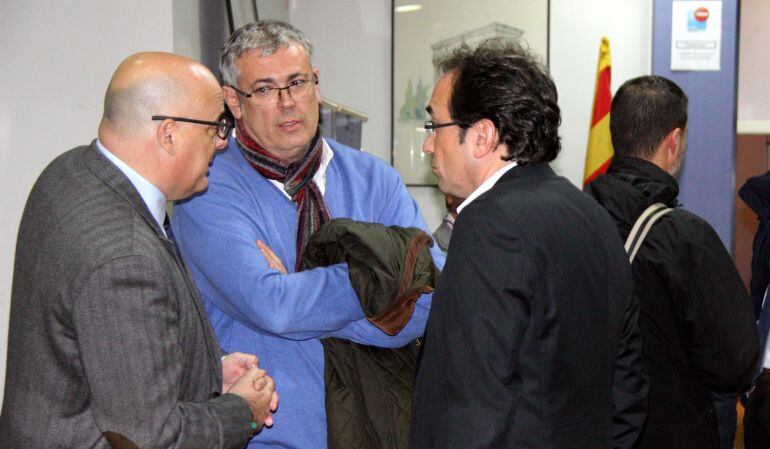 Josep Rull, coordinador general de CDC; Lluís Corominas, secretari d'organització municipal i Jordi Sendra, president local del partit a Tarragona.
