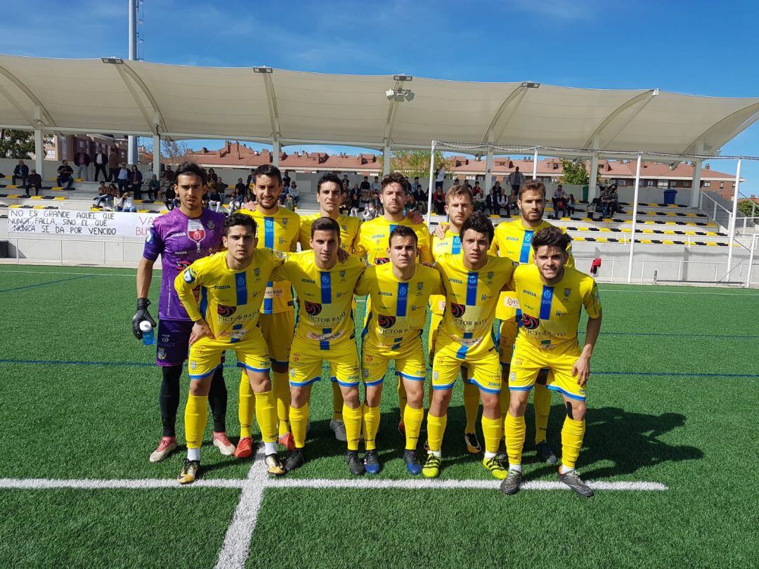 Once inicial de los ribereños ante el Bupolsa en el campo de San Amaro, en Burgos.