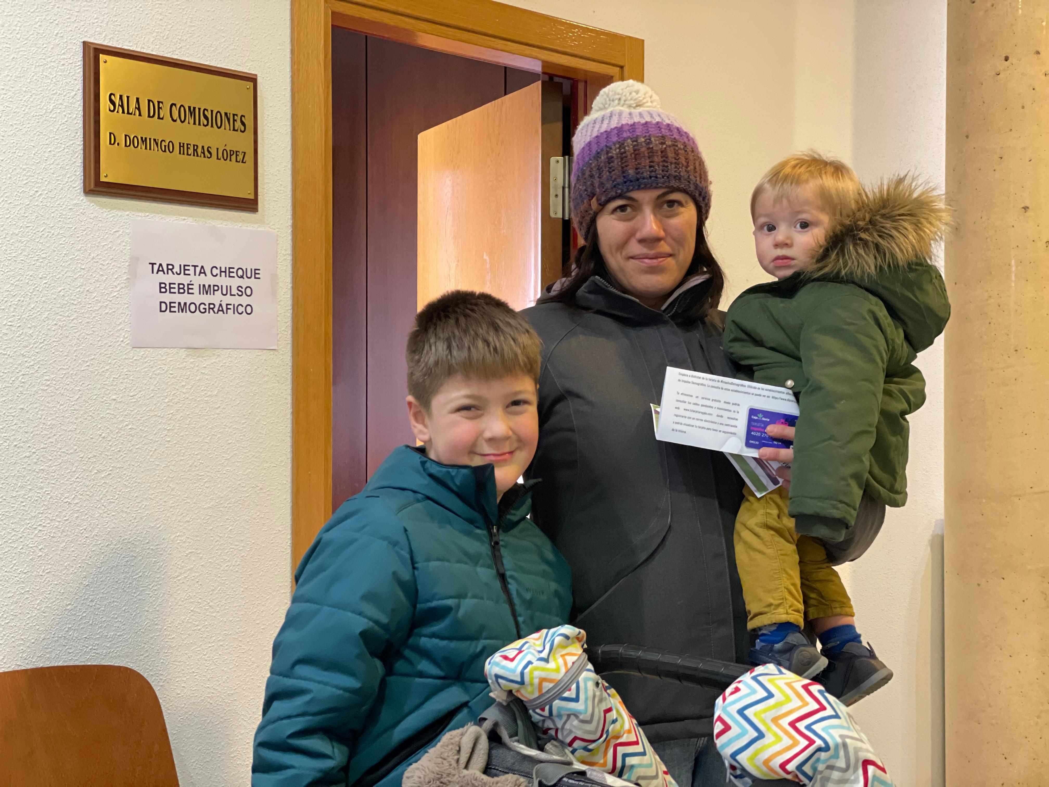 Entrega del cheque bebé