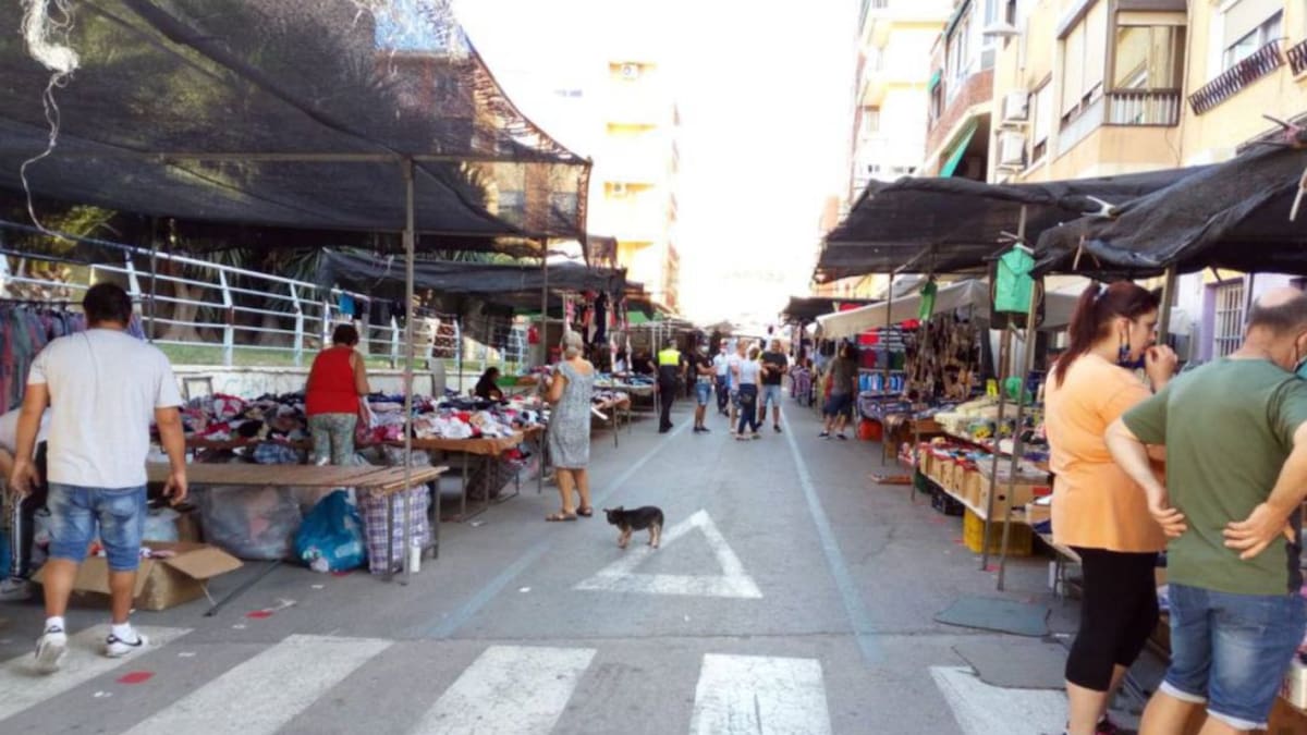 Elda permitirá montar a los vendedores del mercadillo Jaime Balmes que hayan presentado recurso