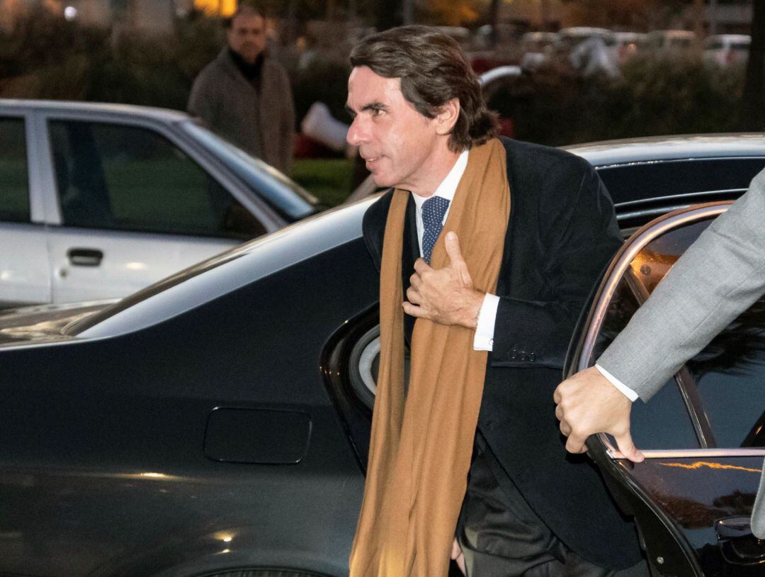 El expresidente del Gobierno, José María Aznar a su llegada esta tarde a la presentación de su libro &quot;El futuro es hoy&quot; en el Club Diario de Mallorca