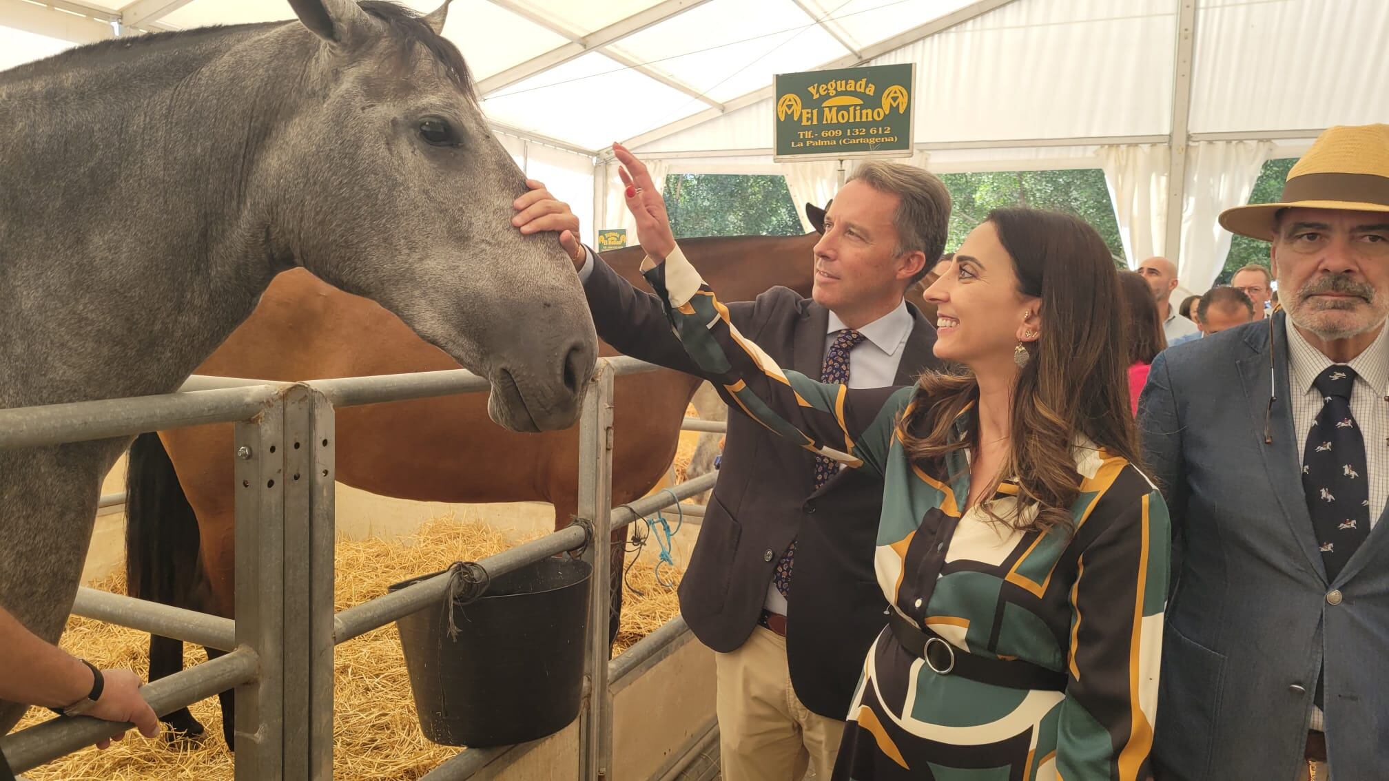 La consejera Sara Rubira, junto al alcalde de Lorca, en la inauguración de la Feria FERICAB