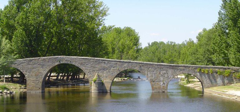 Navaluenga es uno de los destinos preferidos en el Puente de la Constitución