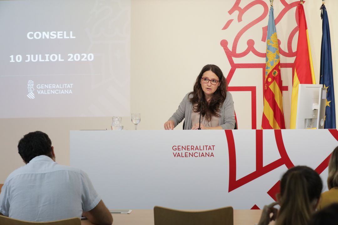 La vicepresidenta y consellera de Políticas Inclusivas, Mónica Oltra, en la comparecencia de este viernes tras la reunión del Consell.