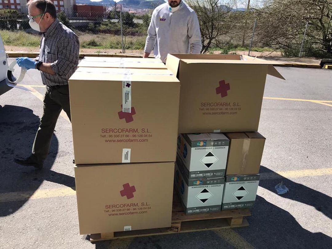 Una de las donaciones al Hospital de Elda