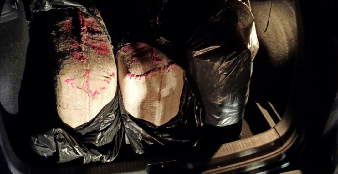 Alijo de drogas en la Autovía A-43, en el término municipal de Manzanares, durante un control rutinario