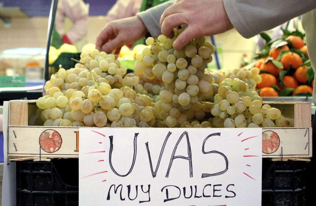 Las tradiciones uvas de la suerte de cada Nochevieja