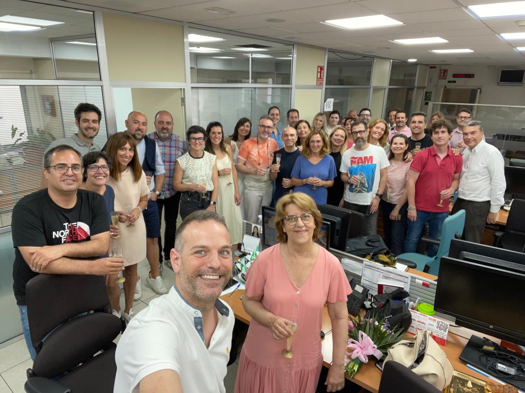 Amparo junto a compañeros