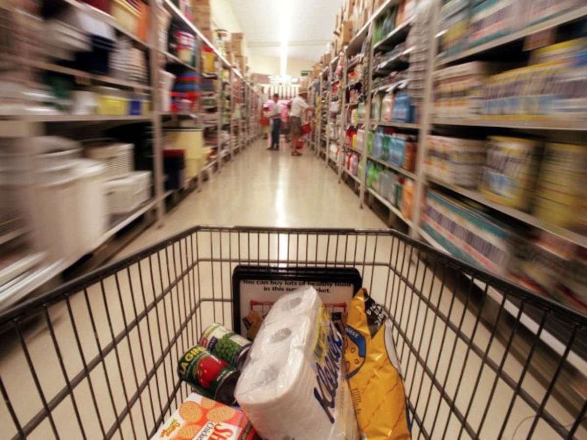 Los precios bajan un 1,2% en enero en la Región y la tasa interanual se mantiene estable