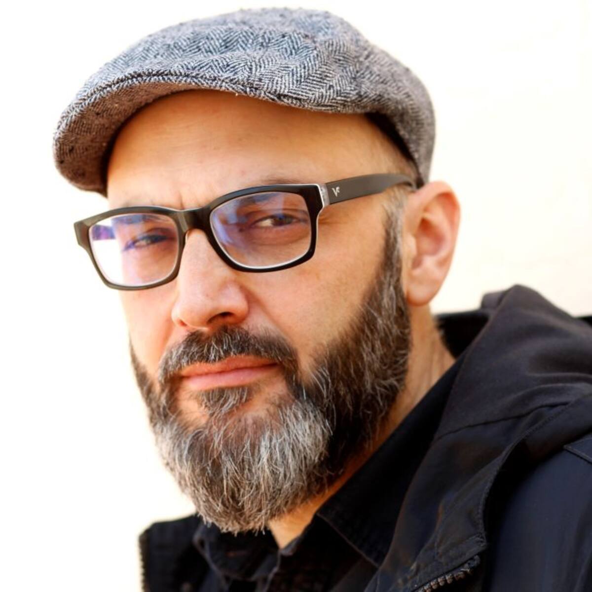 Miguel Ángel Hernández vuelve a ganar el premio 'Libro del Año de la Región de Murcia', esta vez con 'Anoxia'