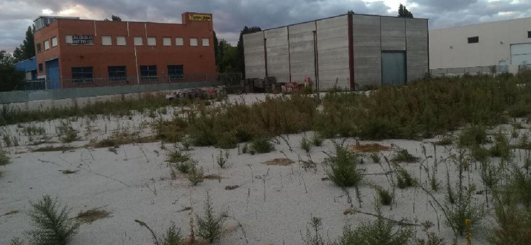 Terrenos anexos al almacén municipal