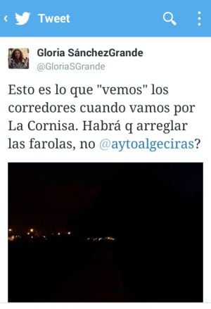 Tiuit en el que Gloria denuncia la oscuridad del Paseo de Cornisa.