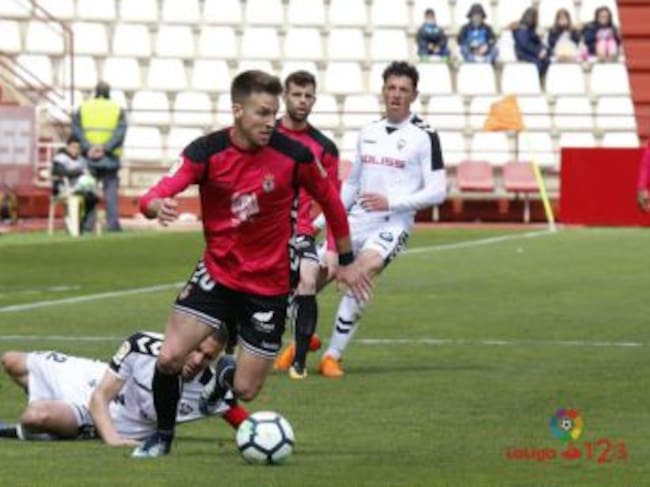 Señé deja atrás a un zaguero albaceteño