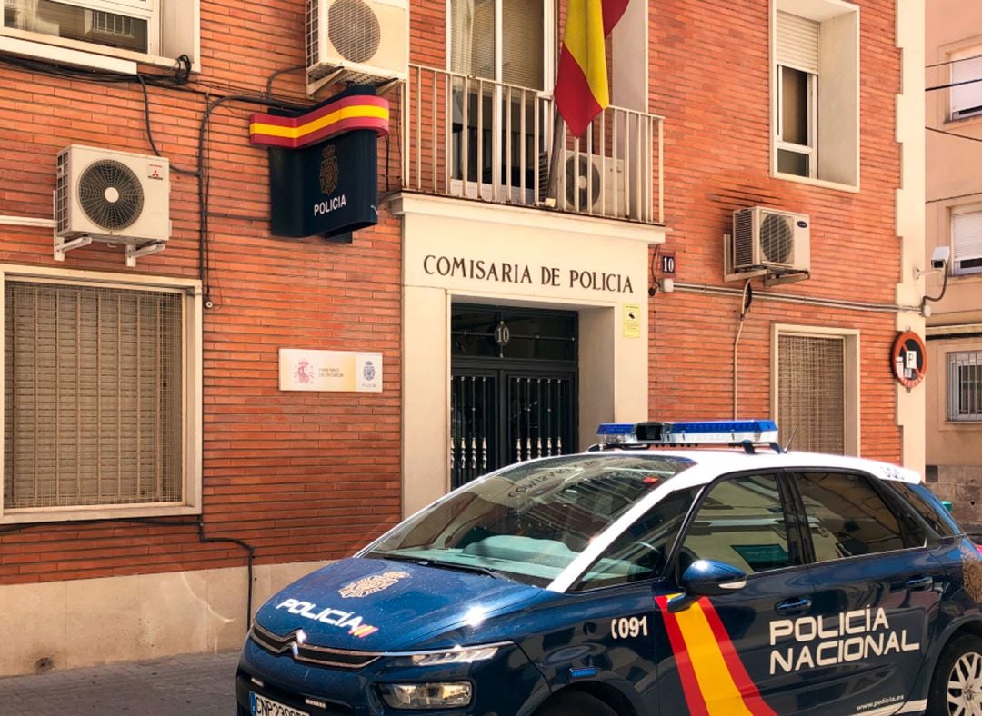 Fachada de la Comisaría Nacional en Alcoy en la calle Perú