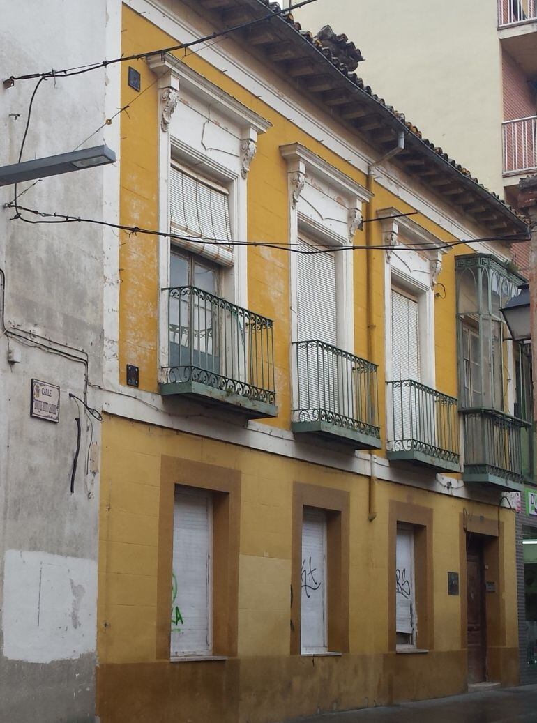 Inmueble declarado en ruina en Benito Chávarri, 12