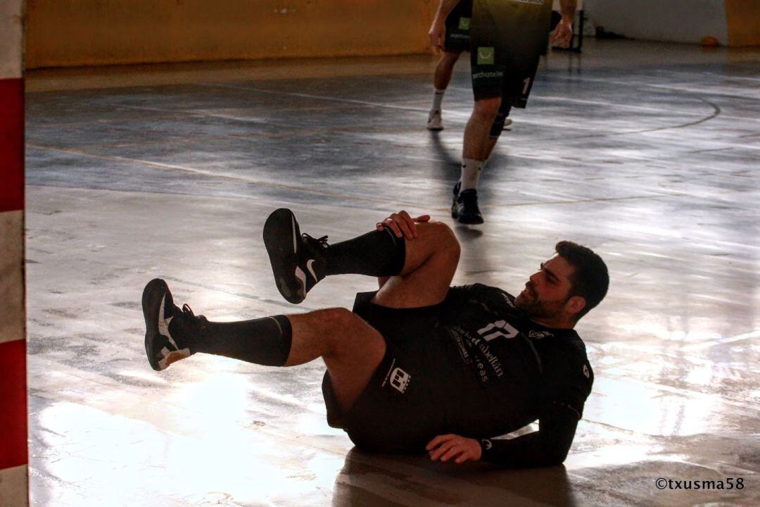 Tito Ruano se lesionó nada más empezar el partido