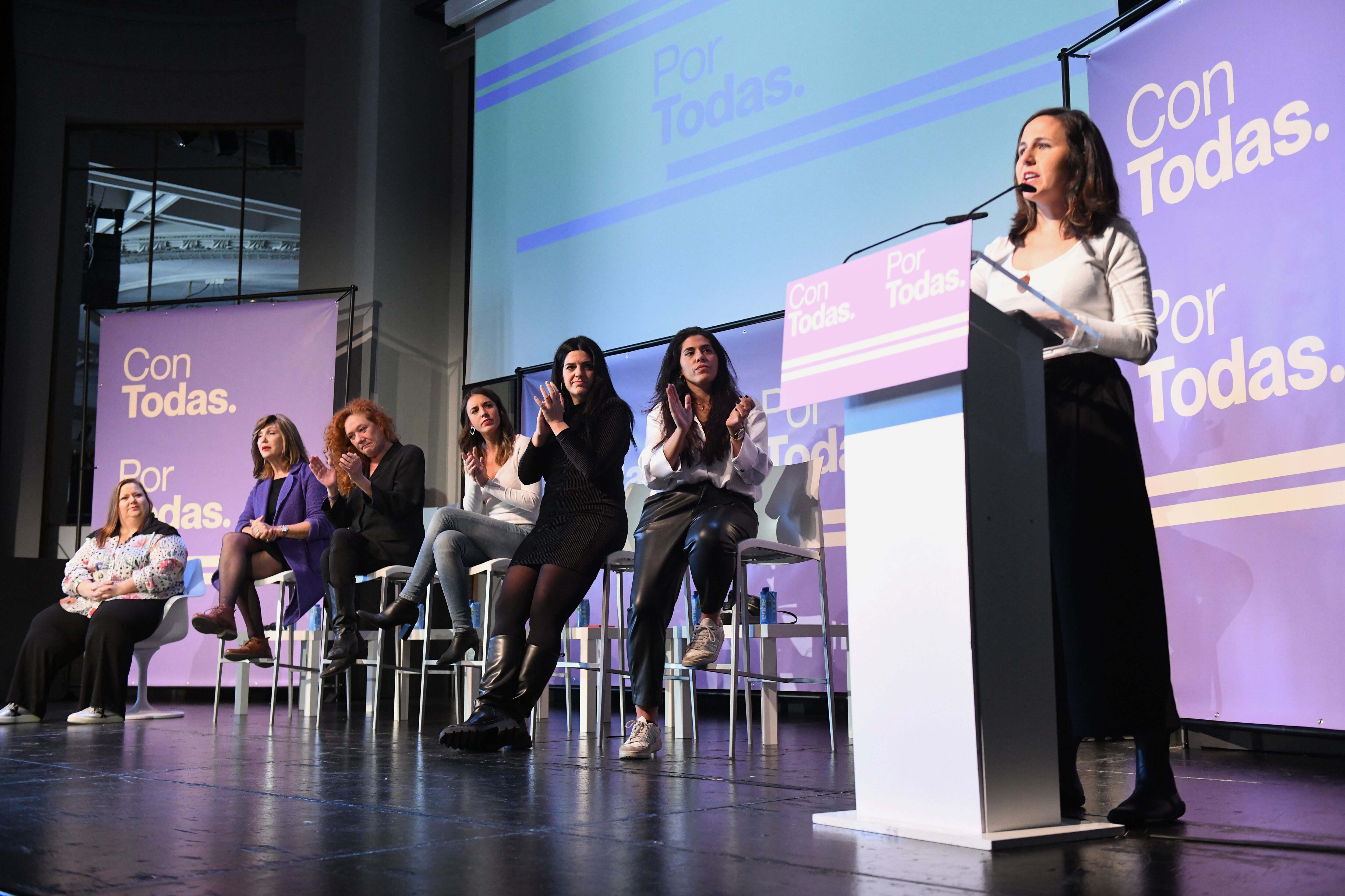 Ione Belarra durante su intervención en &#039;Con todas, por todas&#039;