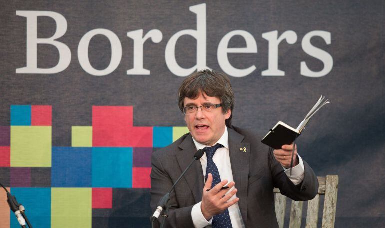 Carles Puigdemont en una conferencia en Escocia