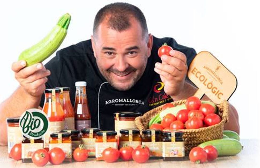 El chef Miquel Calent presenta los productos ecológicos de Agromallorca en Eroski