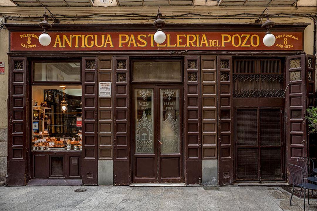 Fachada de la Pastelería del Pozo