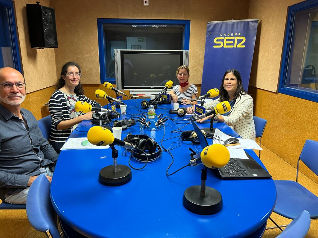 Profesionales de la farmacia han celebrado su día en Radio Huesca