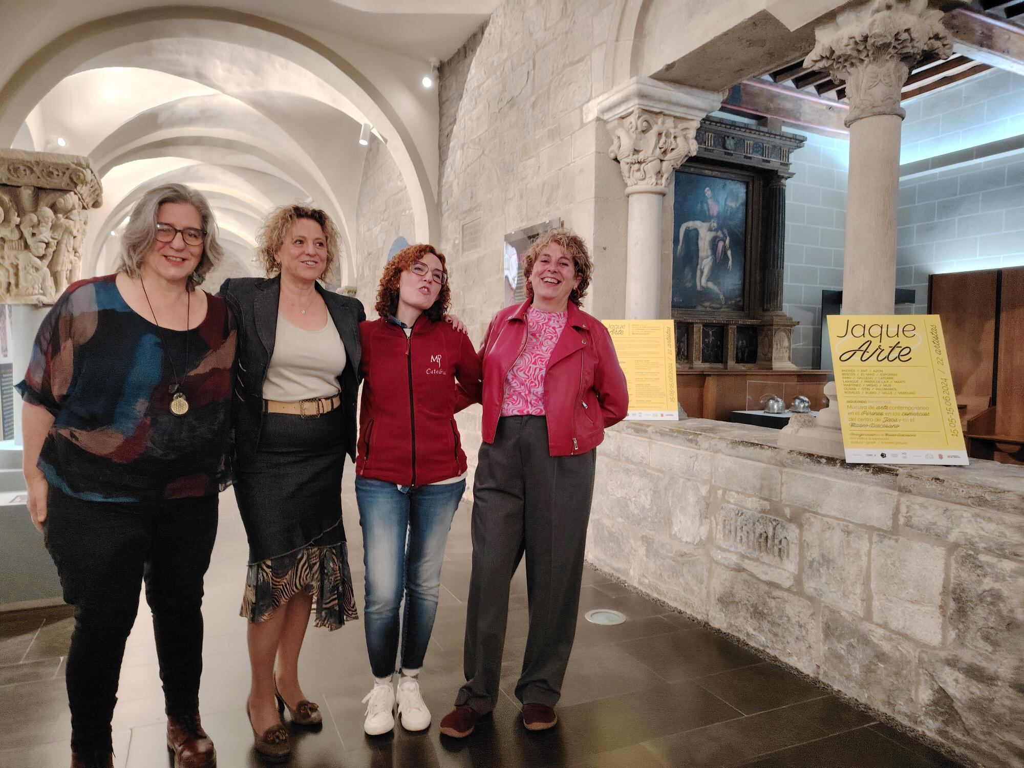 Esta muestra artística se expondrá en 22 comercios y en el Museo Diocesano de Jaca, donde se presentaba este jueves