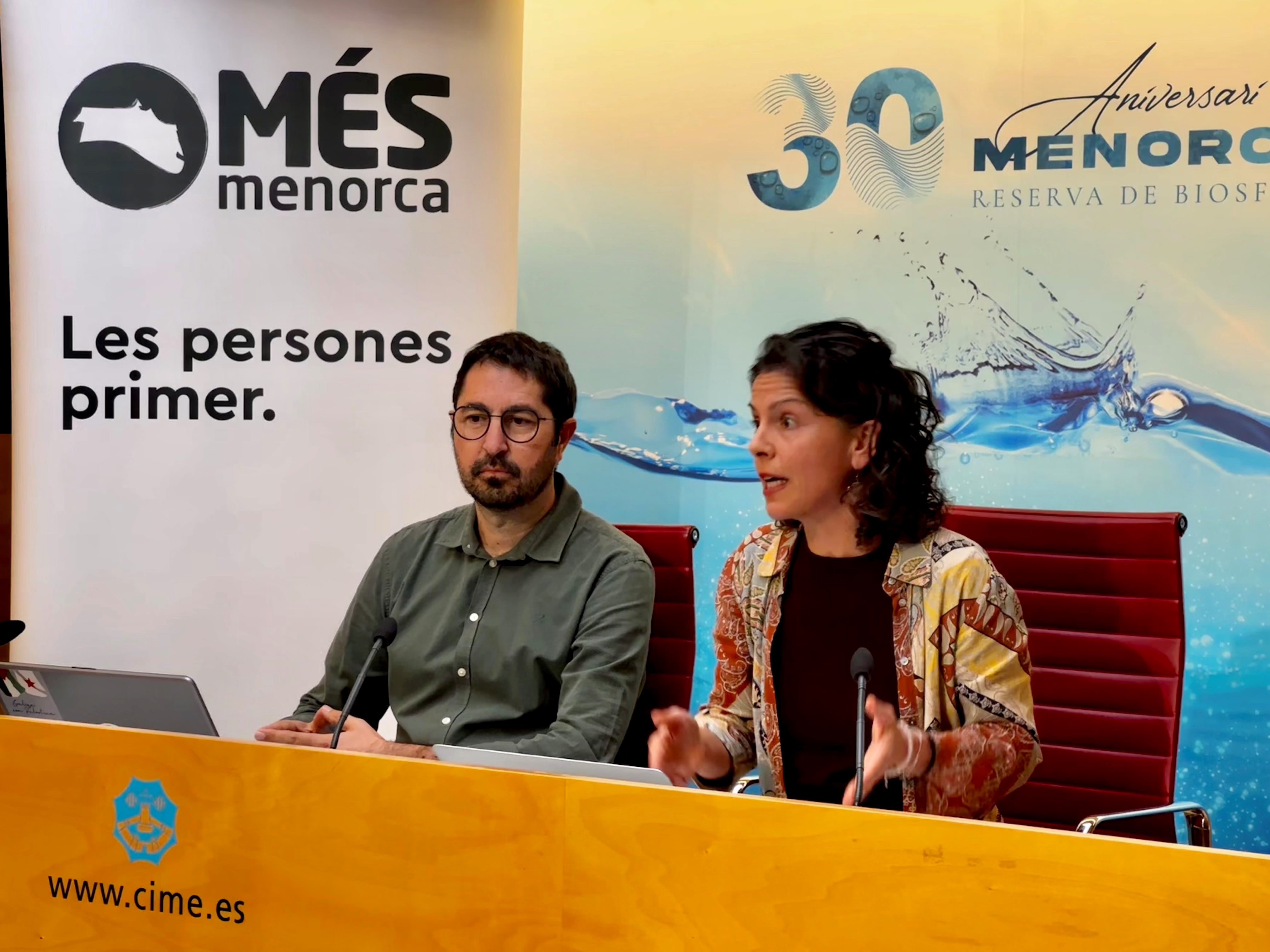 Barceló i Garcia en roda de premsa