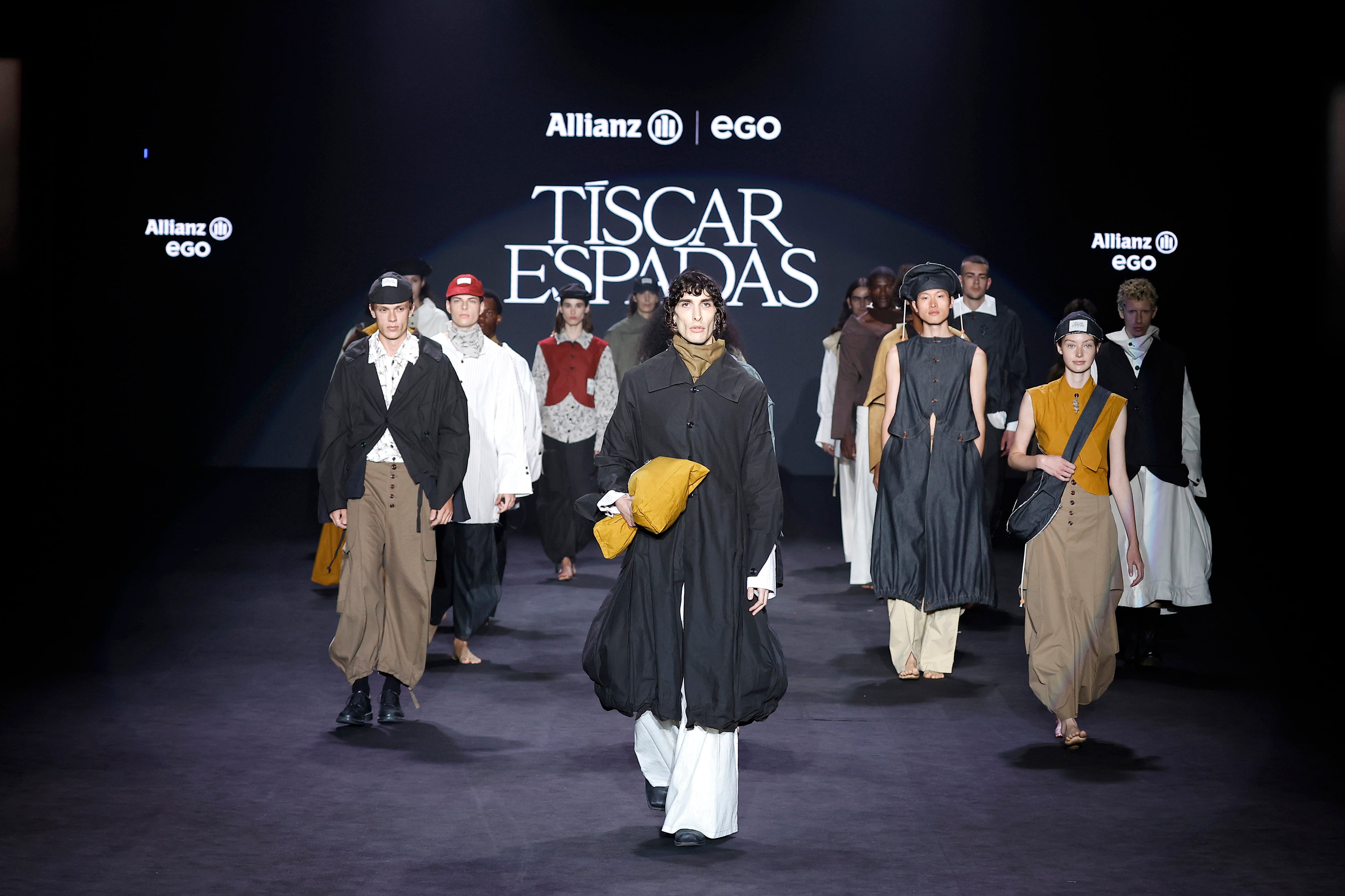 Desfile de Tíscar Espadas