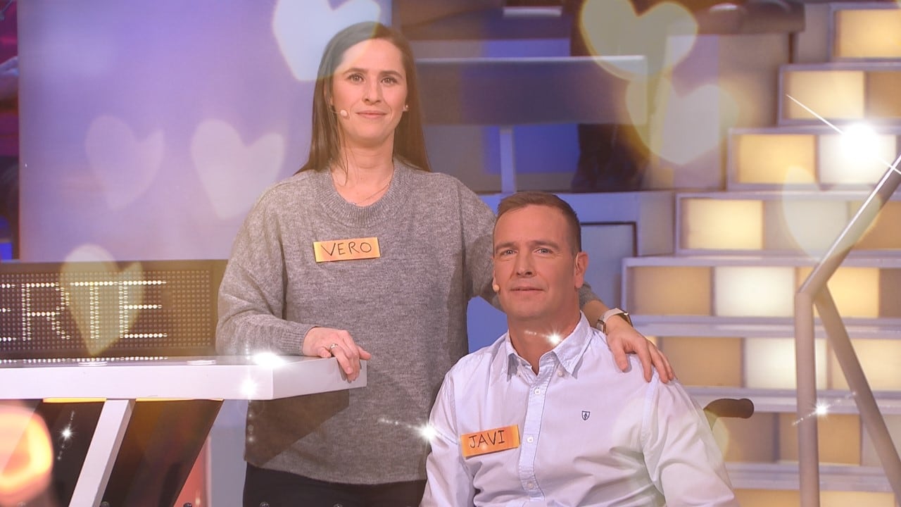 Imagen de la pareja de Viso del Marqués, Vero y Javi, que participaron en el programa especial de &#039;La Ruleta de la Suerte&#039; de Antena 3 con motivo de San Valentín