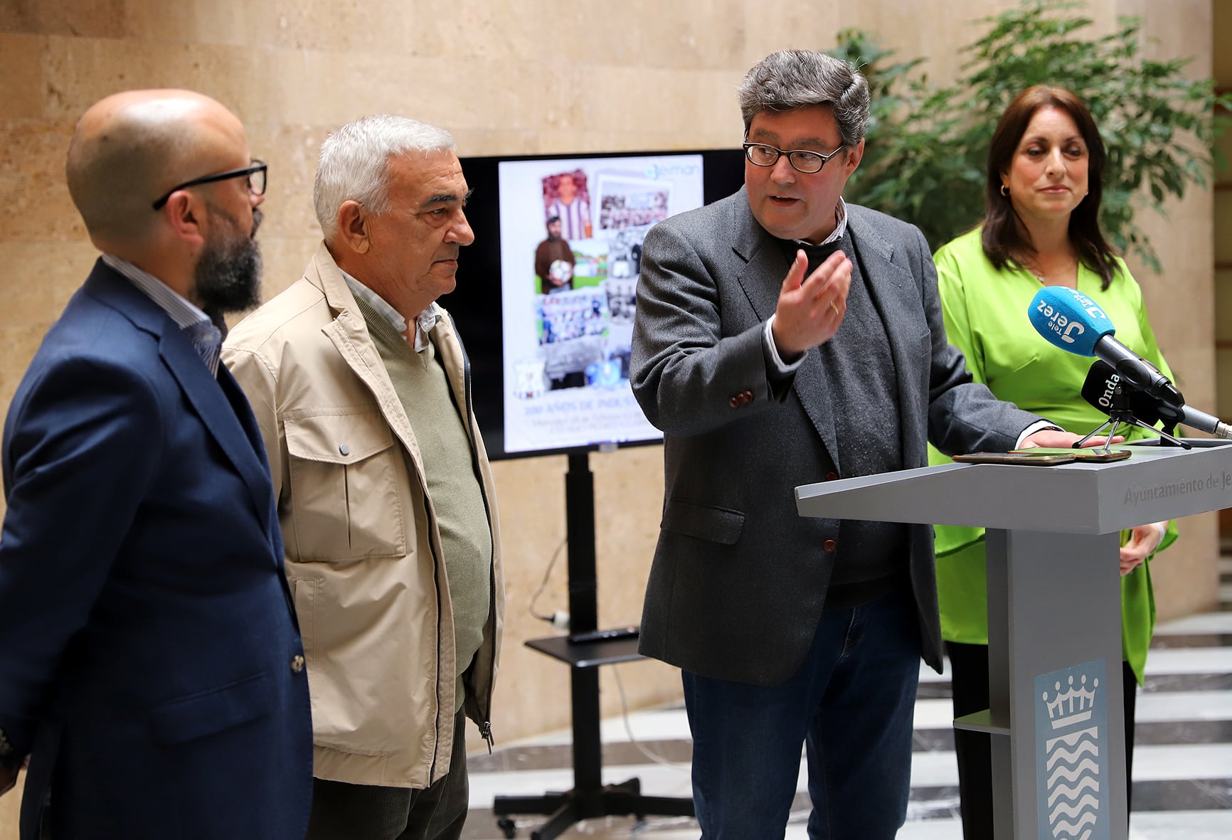 Presentación partido centenario del industrialismo