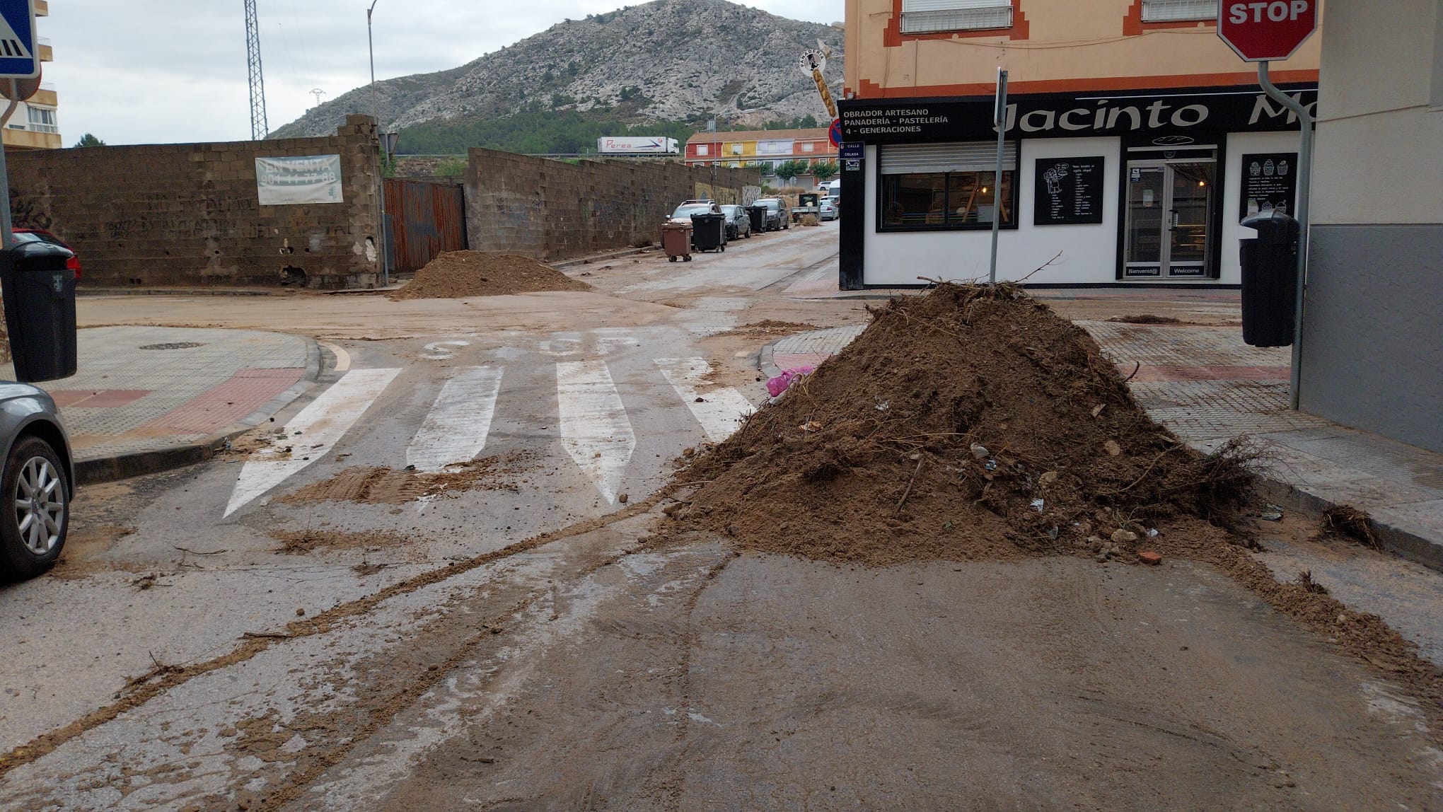 Trabajos de limpieza tras la lluvia en Villena