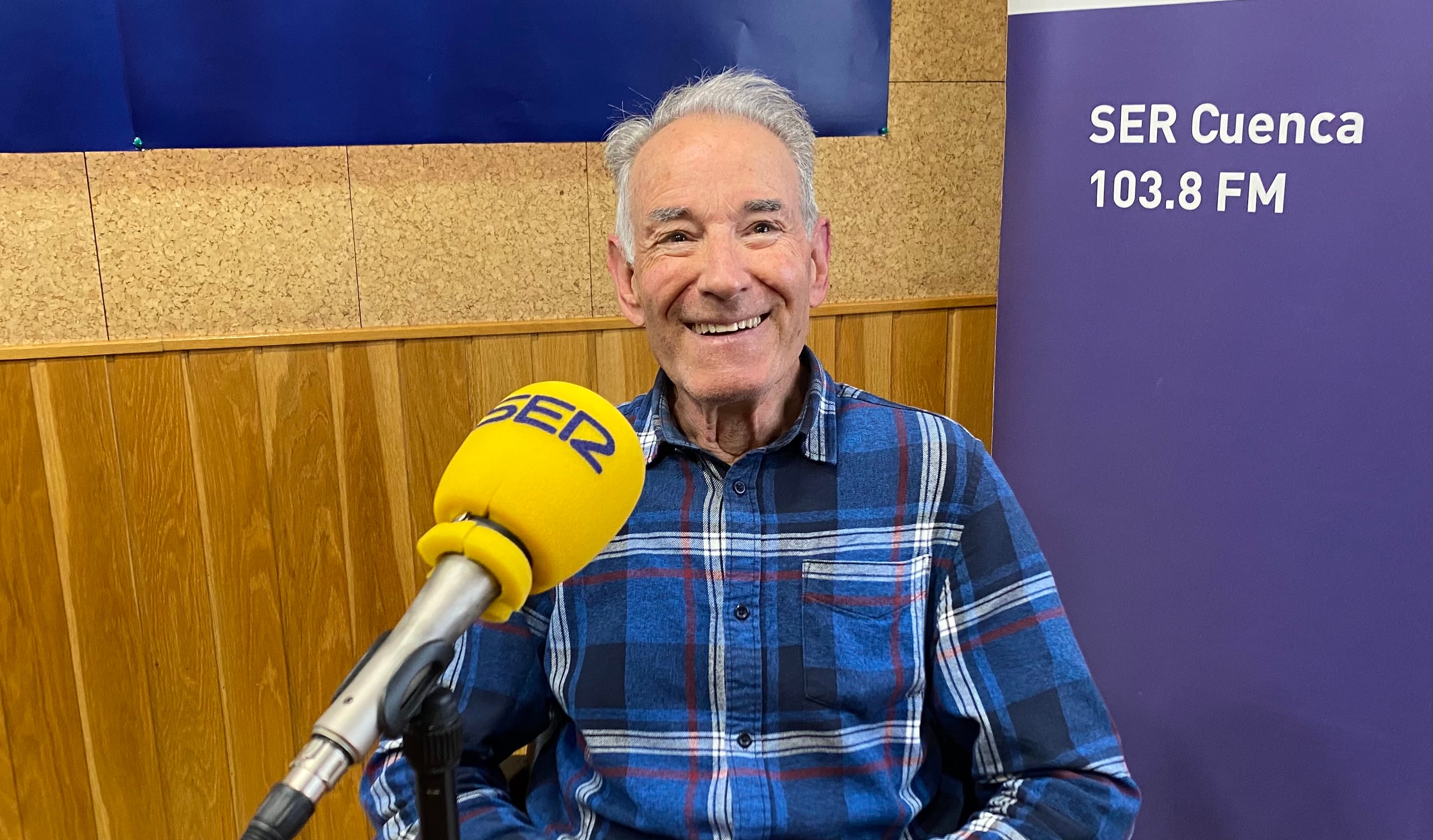 Pere Elías Montornés, autor de la letra de la &#039;Habanera del Camino&#039;, en el estudio de SER Cuenca.