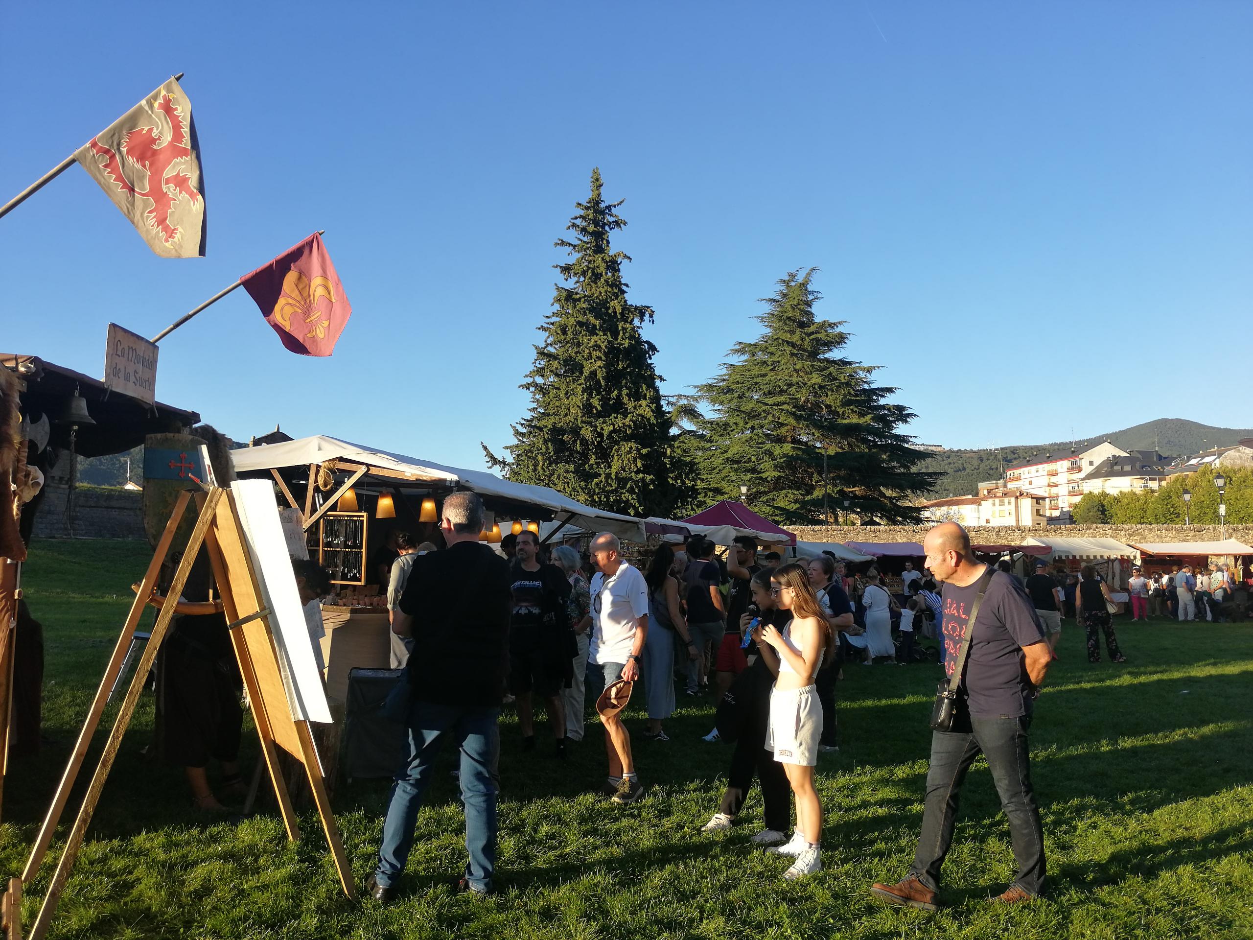 Mercado medieval en las I Jornadas Jaca Reino y Leyenda 2023
