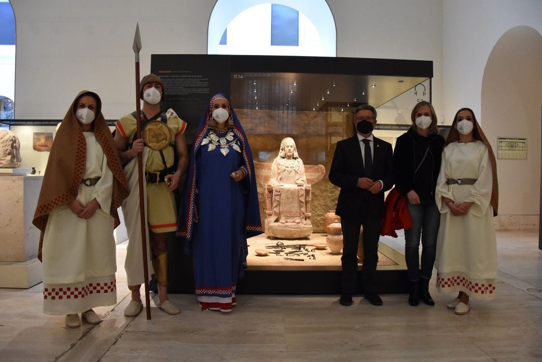 Visita de la comitiva bastetana al Museo Arqueológico Nacional