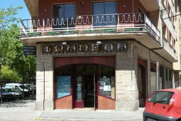 Fachada de Panaderías Ipanema en la Calle José Zorrila en el barrio del Cristo del Mercado