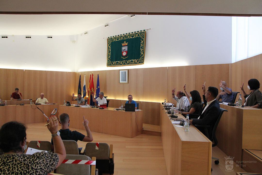 Un momento del pleno de Tías de este martes 21 de julio.