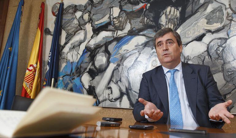 12/09/14 ENTREVISTA MIGUEL CARDENAL PRESIDENTE DEL CONSEJO SUPERIOR DE DEPORTES CSD
PUBLICADA 14/09/14 NA MA28 3COL