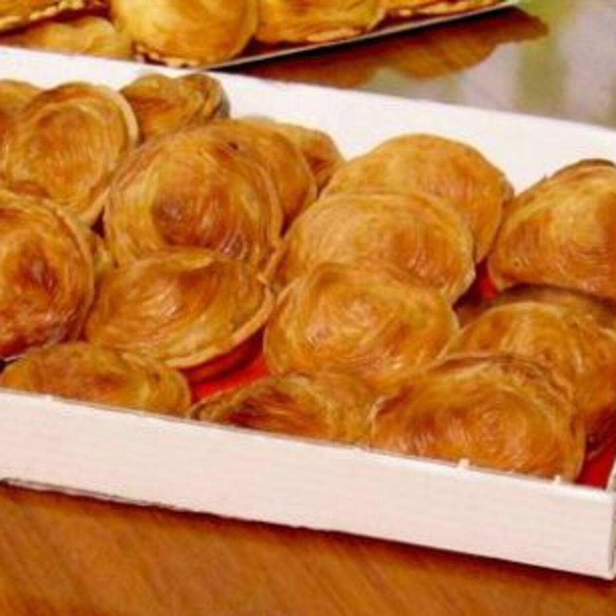 Las monas y los pasteles de carne se convierten en productos "estrella"