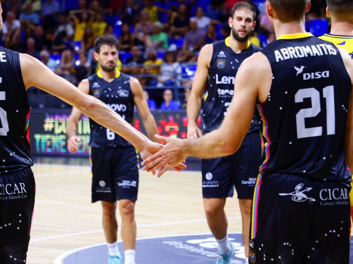Derrota del Lenovo Tenerife en el primer derbi de la pretemporada, (90-92)