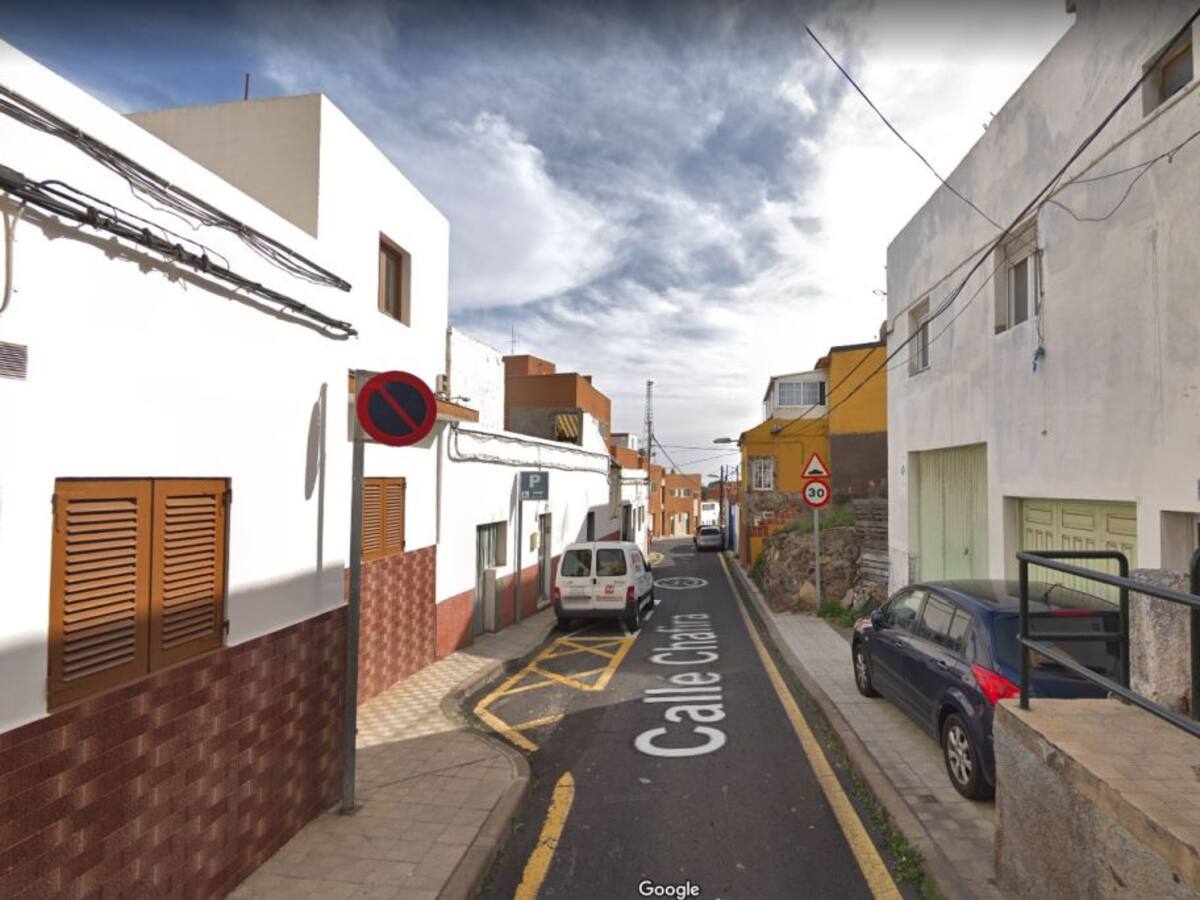 Una mujer en estado grave tras incendiarse su vivienda en Santa Cruz