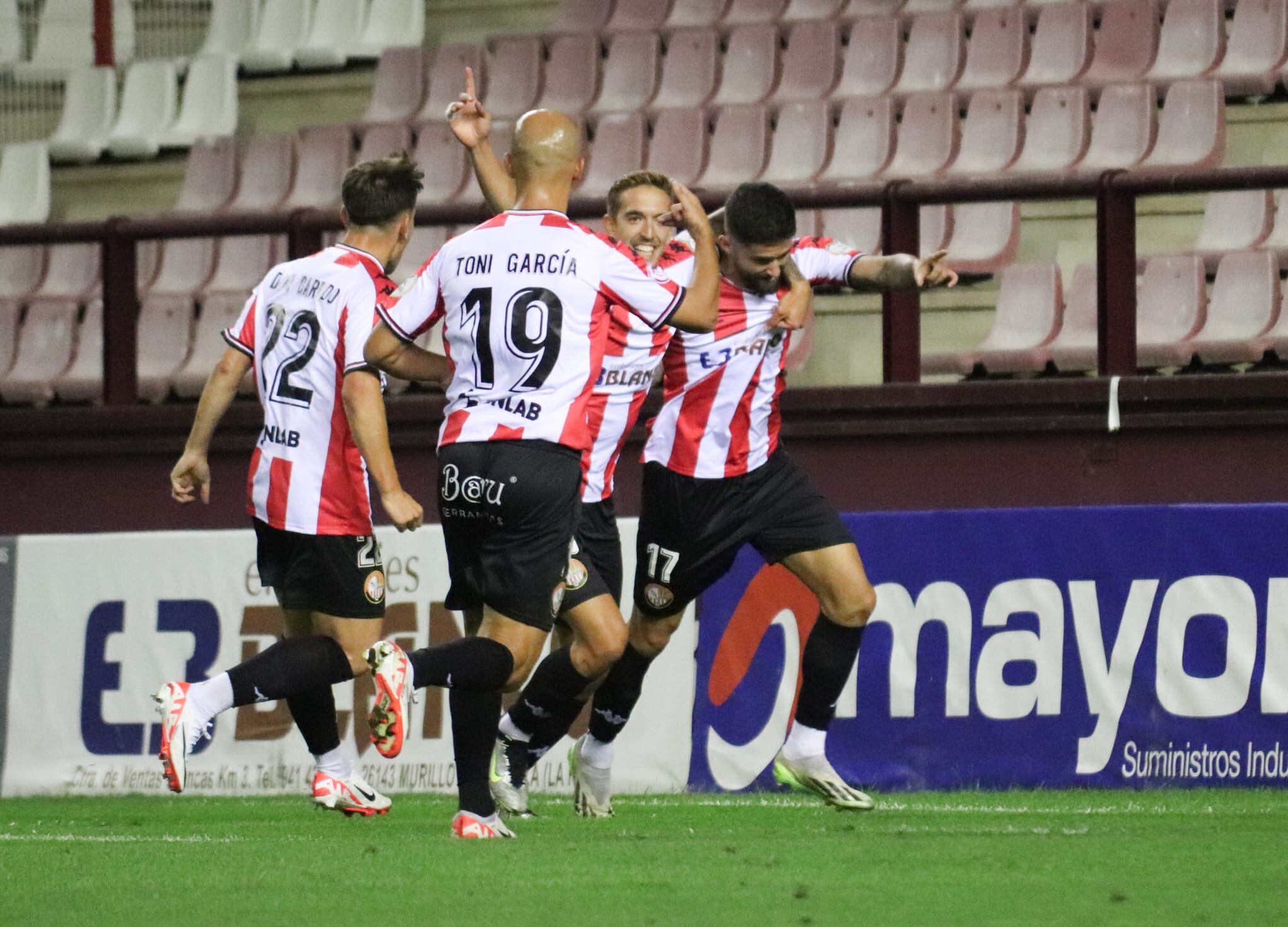 Jordi Escobar celebra el tanto que le marcó a los blaugranas en la primera jornada de liga / SD Logroñé