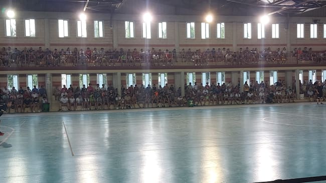 Aspecto que presentaba el publico asistente a la Final de la Maratón de Fútbol Sala de Jódar 2023