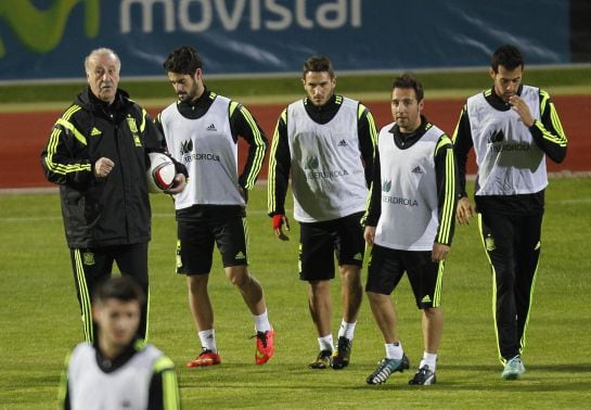 12/11/14 ENTRENAMIENTO DE LA SELECCION ESPAÑOLA DEL BOSQUE ISCO KOKE CAZORLA BUSQUETS ESPAÑA