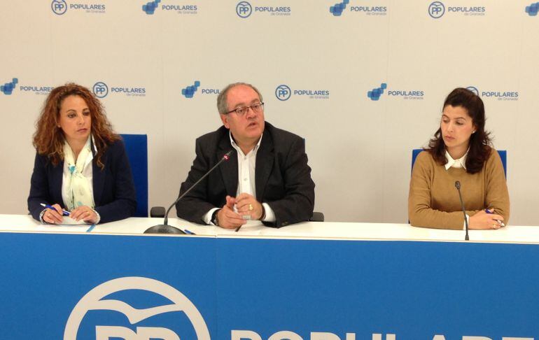 Rueda de prensa de responsables provinciales del PP de Granada y de la localidad de Otura