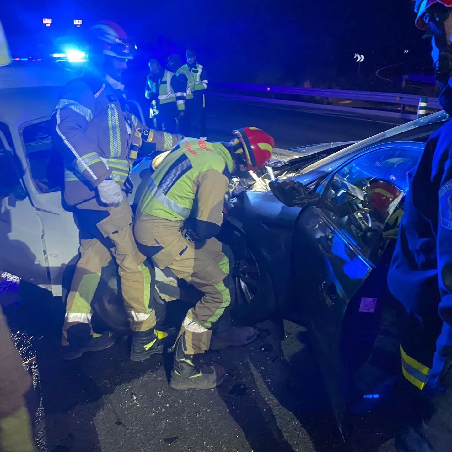 Imagen del accidente de tráfico entre dos vehículos en la N-401, ocurrido en la tarde-noche de este martes en Toledo