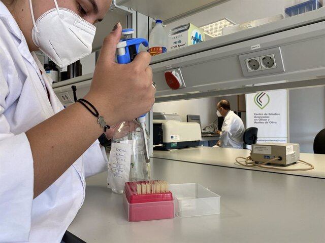 Laboratorios del Centro de Estudios Avanzados en Olivar y Aceites de Oliva.